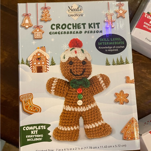 NEW Christmas Crochet Bundle of small reindeer penguin and gingerbread man kits - Picture 3 of 8